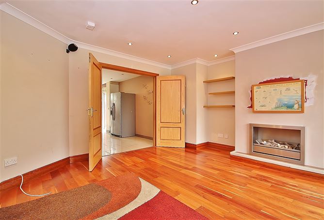 6a Walnut Close, Kingswood, Dublin 24