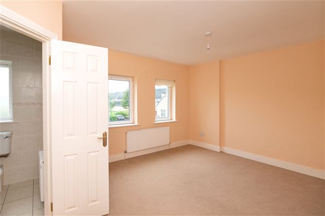 10 Manor Grove, Grange Manor, Ovens, Co. Cork