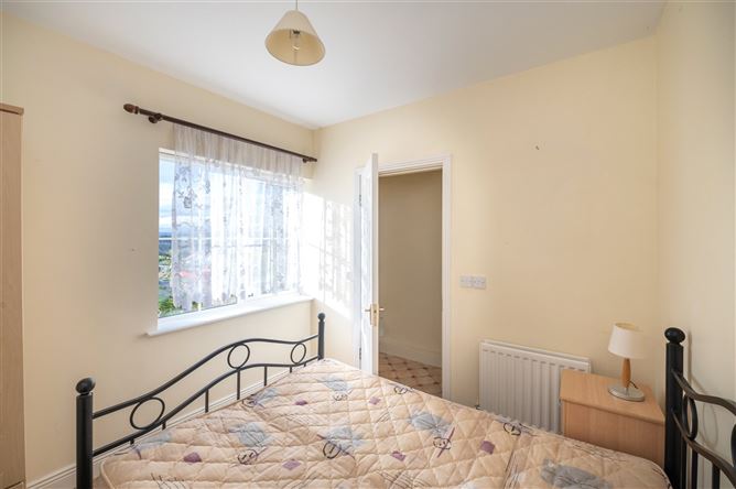 8 Pembroke Close East, Passage West, Cork