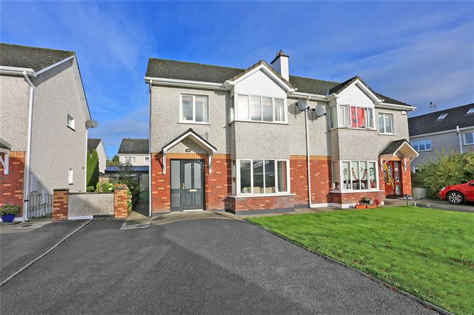 Main image for 8 Radharc na Coille,Shannon,Co Clare,V14 DD79
