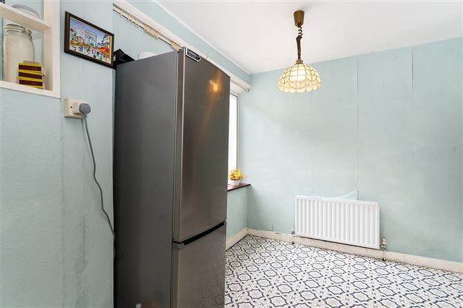 Photo 10 of 25 — 84 Iveragh Road , Whitehall, Dublin 9
