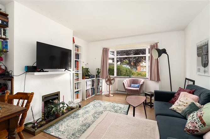 Photo 4 of 25 — 84 Iveragh Road , Whitehall, Dublin 9