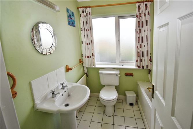 16 Beechwood Avenue, Cluain Ard, Cobh, Cork