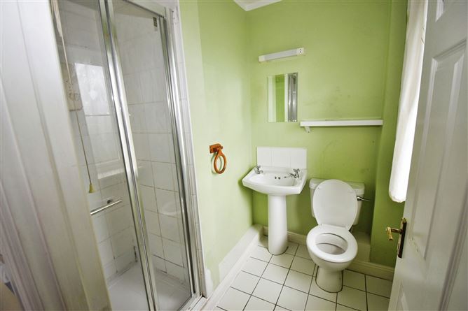 16 Beechwood Avenue, Cluain Ard, Cobh, Cork