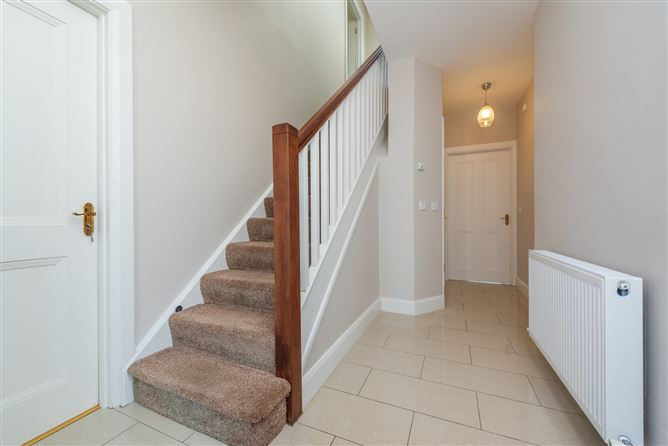 https://photos-a.propertyimages.ie/media/6/2/8/4925826/66df50b8-0956-4513-b07c-8f982b0ac358_l.jpg