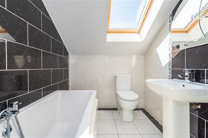 https://photos-a.propertyimages.ie/media/6/2/8/4925826/66df50b8-0956-4513-b07c-8f982b0ac358_l.jpg