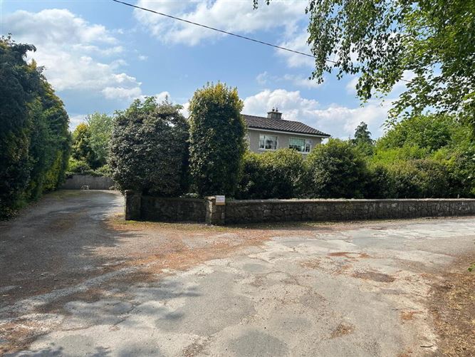 Townspark, Cahir, Co. Tipperary, Tipperary