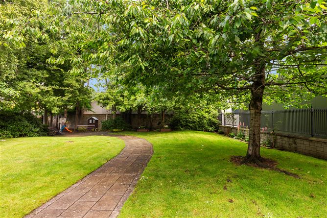 45 Radcliff Hall, Sandymount, Dublin 4