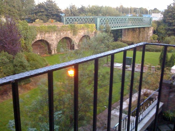 Bridgewater Quay, Dublin 8