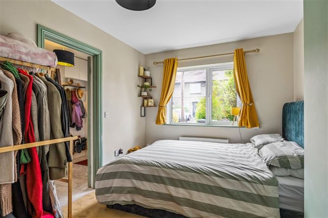 Photo 17 of 32 — 10 Larkfield Gardens, Harold'scross, Dublin 6W