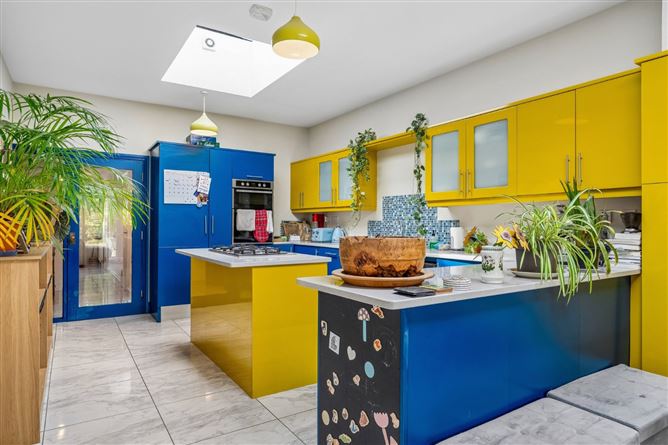 Photo 13 of 32 — 10 Larkfield Gardens, Harold'scross, Dublin 6W