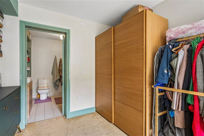 Photo 18 of 32 — 10 Larkfield Gardens, Harold'scross, Dublin 6W