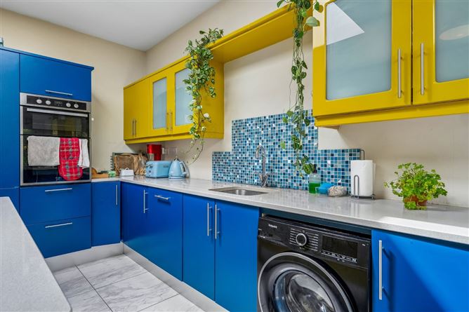 Photo 12 of 32 — 10 Larkfield Gardens, Harold'scross, Dublin 6W