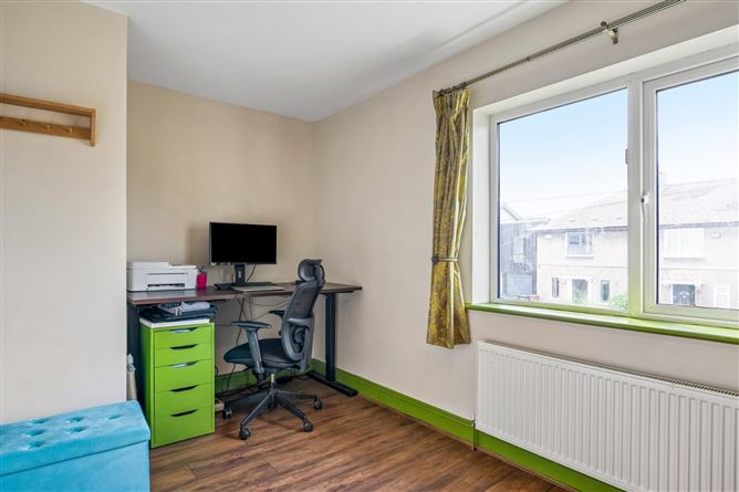 Photo 21 of 32 — 10 Larkfield Gardens, Harold'scross, Dublin 6W