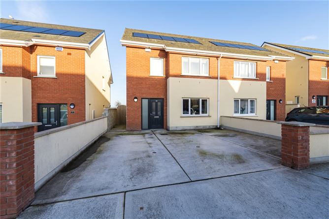 32 Hampton Gardens Drive, Balbriggan, Co. Dublin
