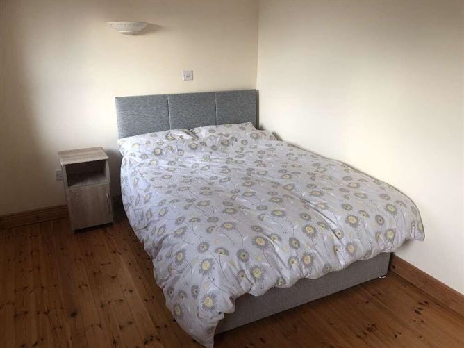 24 Castle Court, Lismore, Waterford