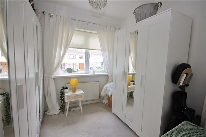 33 Hillcrest Avenue, Lucan, Co. Dublin