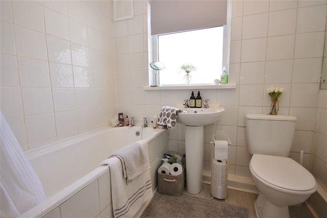 33 Hillcrest Avenue, Lucan, Co. Dublin