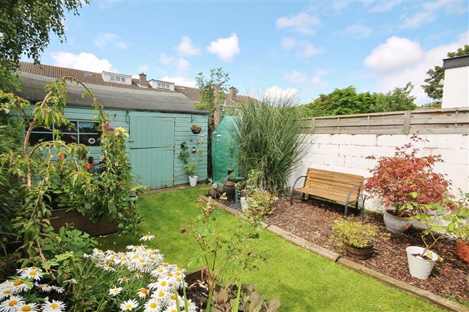 33 Hillcrest Avenue, Lucan, Co. Dublin