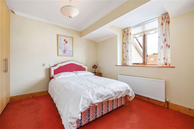 28 Rathmichael Park, Shankill, Dublin 18