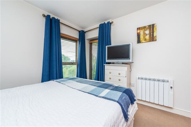 https://photos-a.propertyimages.ie/media/6/2/9/4948926/08b55a61-ff2f-4b97-9f7e-891716b895da_l.jpg