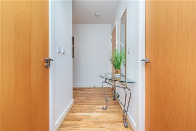 https://photos-a.propertyimages.ie/media/6/2/9/4948926/08b55a61-ff2f-4b97-9f7e-891716b895da_l.jpg
