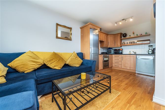 https://photos-a.propertyimages.ie/media/6/2/9/4948926/08b55a61-ff2f-4b97-9f7e-891716b895da_l.jpg