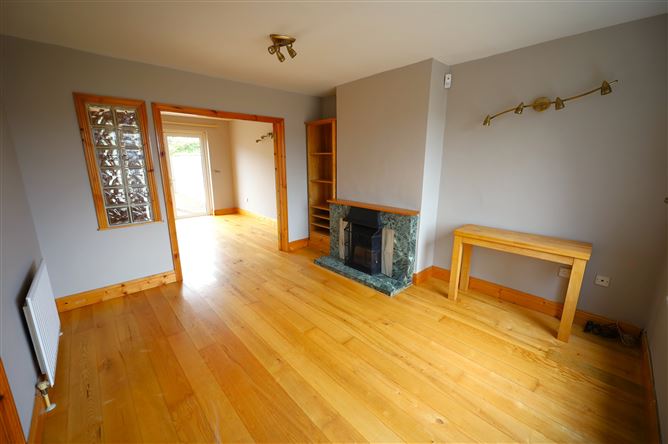 8 Owenabue View, Carrigaline, Cork