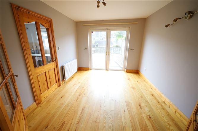 8 Owenabue View, Carrigaline, Cork