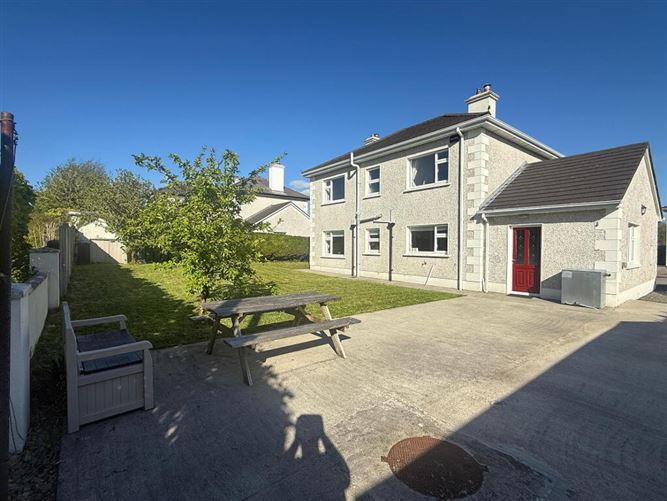 Photo 41 of 46 — 34 Drummagh, Summerhill, Carrick-On-Shannon, Leitrim