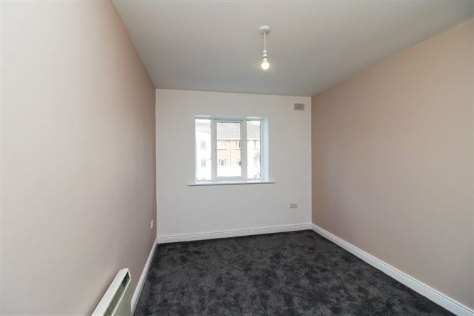 Photo 10 of 16 — 35 Hazelgrove Court, Tallaght, Dublin