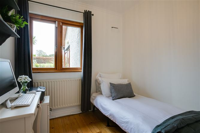 2 St Brendan's Terrace, Tibradden, Rathfarnham, Dublin 16