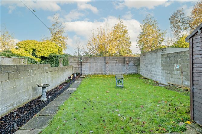 71 Hillcrest Drive, Lucan, Dublin