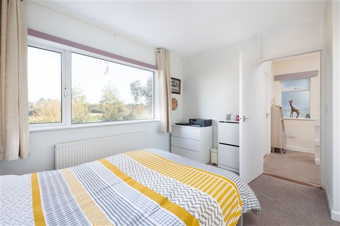 71 Hillcrest Drive, Lucan, Dublin