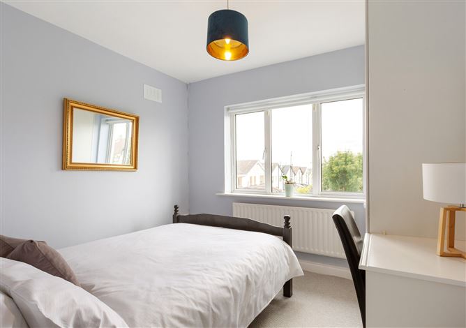 30 Eden Crescent, Rathfarnham, Dublin 16