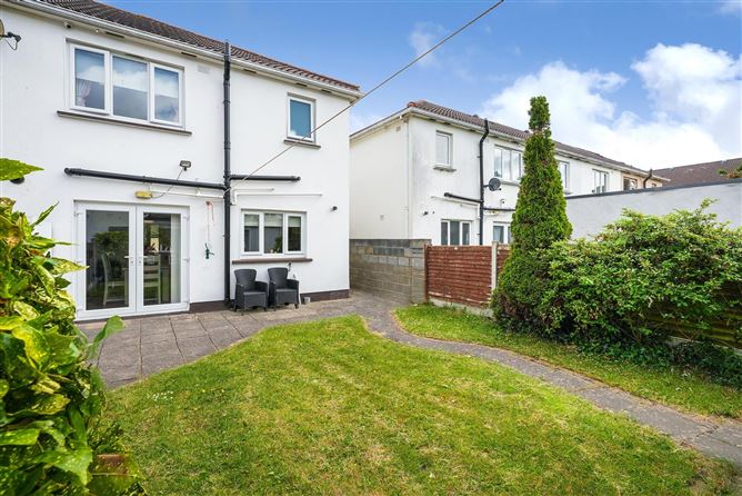 Photo 22 of 24 — 8 Liffey Downs, Lucan, Co. Dublin