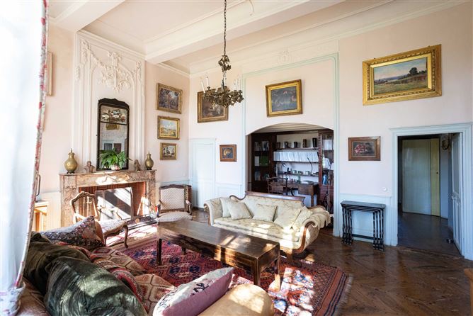 The Old Manor,Castelnau-Picampeau, Occitanie, France
