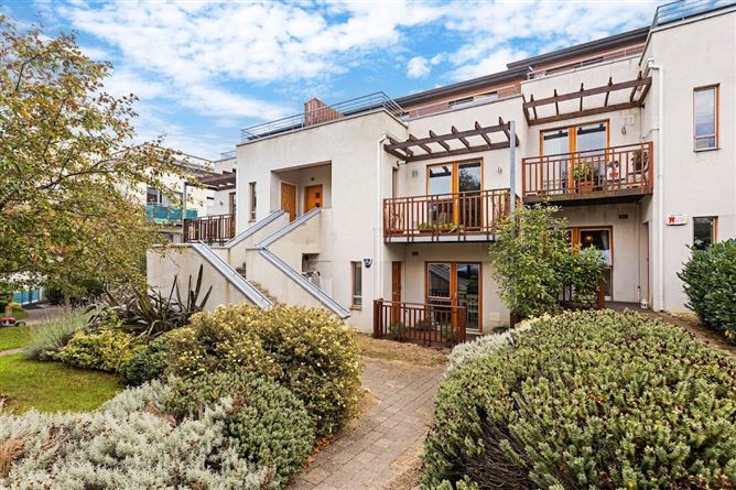7 Brennanstown Square, Cabinteely, Dublin 18