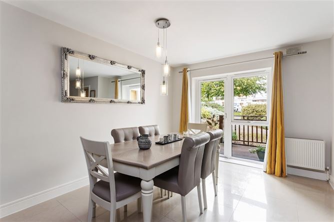 7 Brennanstown Square, Cabinteely, Dublin 18