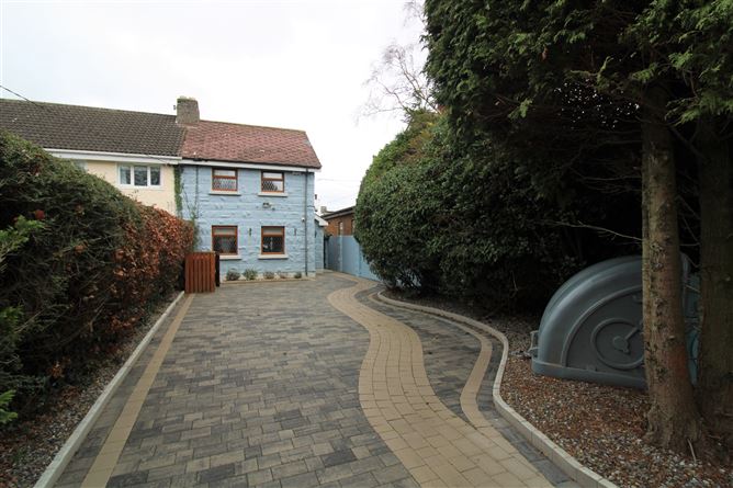 Main image for The Cottage, Peck's Lane, Castleknock, Dublin 15