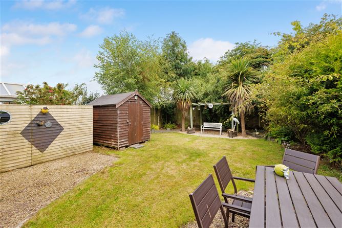 18 Seaview Court, Kilmuckridge, Wexford