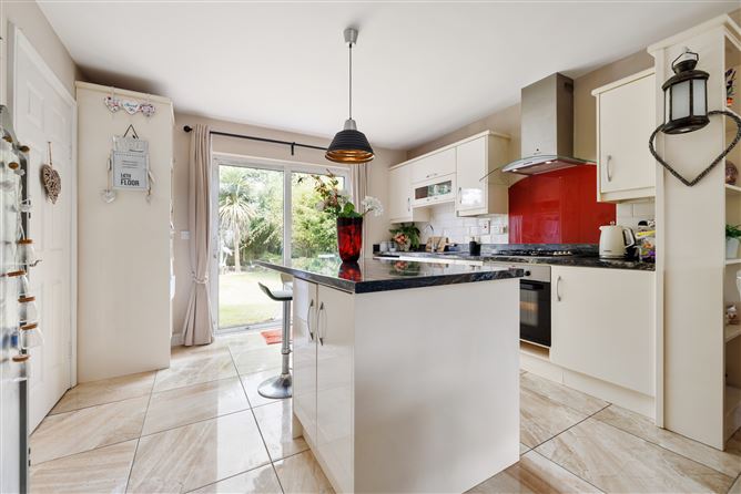 18 Seaview Court, Kilmuckridge, Wexford