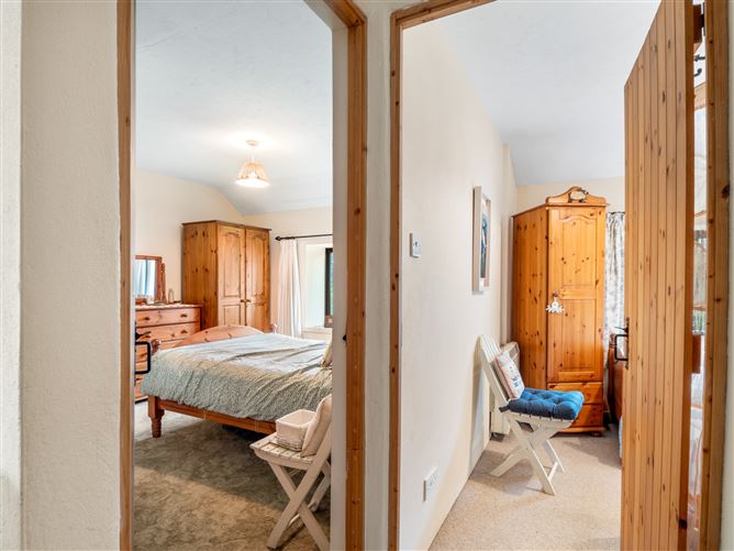 3 Ross Cottages, Ross, Moyard, Connemara, Co.Galway