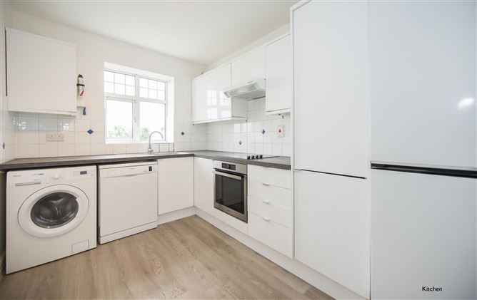 4 Saffron House Station Road, Sutton, Dublin