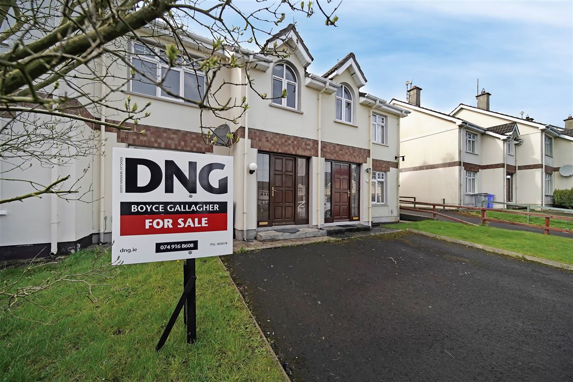 16 Beechwood Park, Letterkenny, Donegal