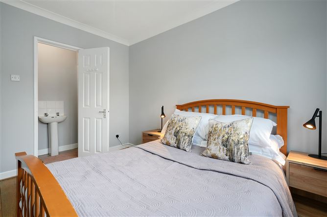 15 Ashmount, Blakestown Road, Coolmine, Dublin 15, Ireland