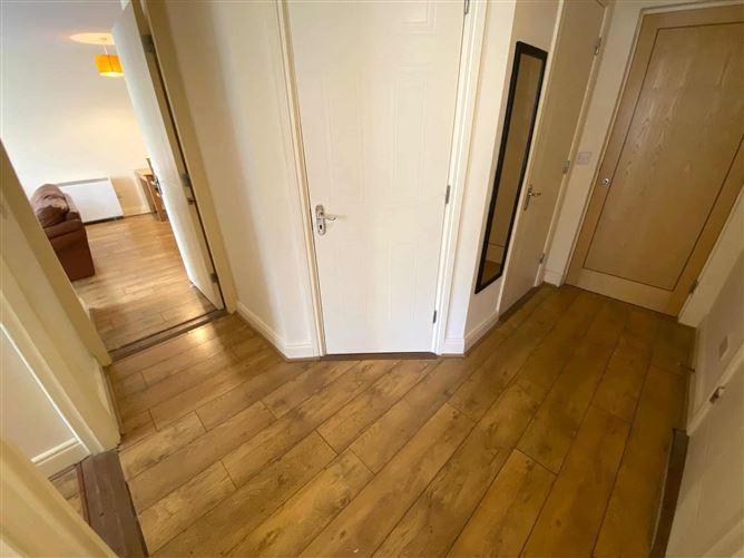 Premier Square, Finglas Road, D11