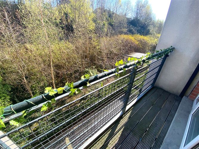 Premier Square, Finglas Road, D11