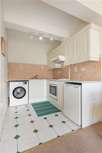 Apt 25 The Waterside, Charlotte Quay, Grand Canal Dk, Dublin 4