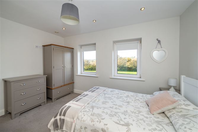 10 Valley View, Grange Manor, Ovens, Co. Cork